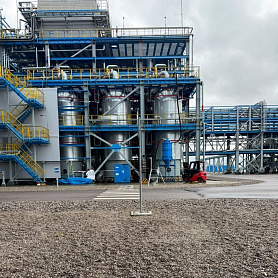 Замена молекулярных сит и регенерация адсорбера осушки газа на СПГ «Портовая» фото №1 — кейсы Росконтракт